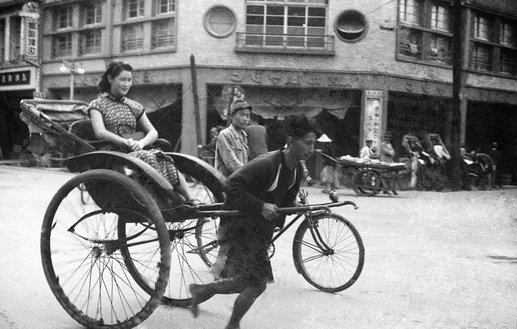 鄧南光，太平町上光景 (現延平北路)，台北，1940年代